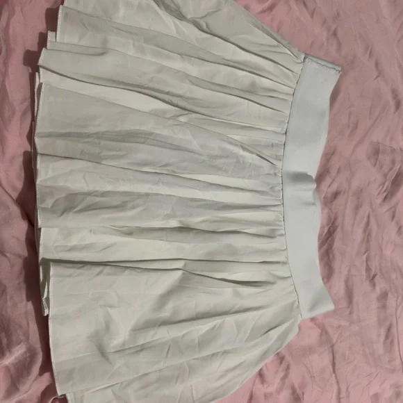 Aritzia TNA Movetech™ Tennis Pro Micro Skirt - Picture 8 of 8